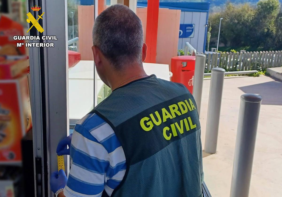 Detenido El Presunto Autor De Un Atraco En Una Gasolinera De Sobarzo En